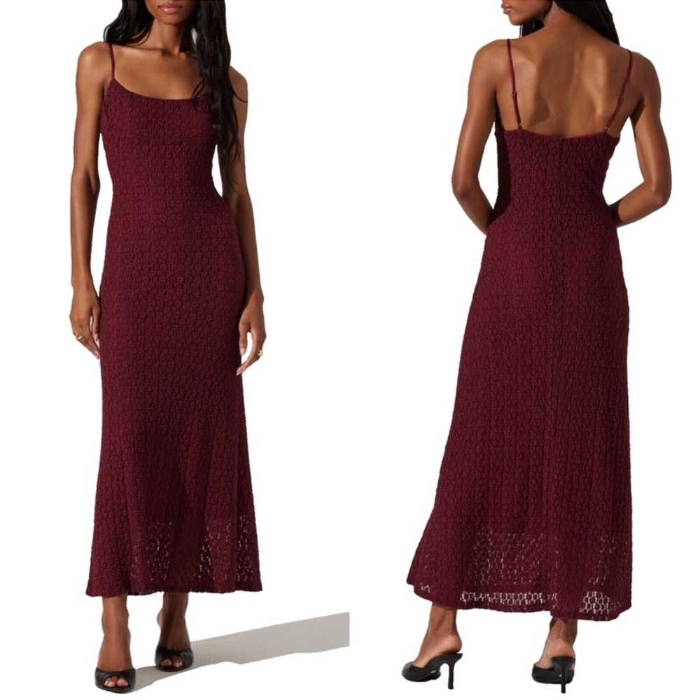 Elegant Burgundy Maxi Dress